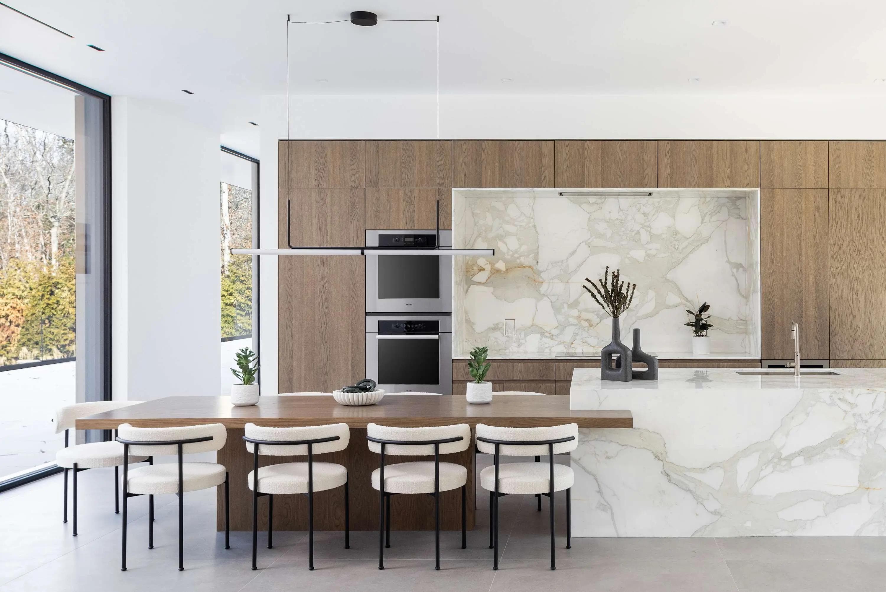 Chef-grade appliances and kitchens for entertaining.